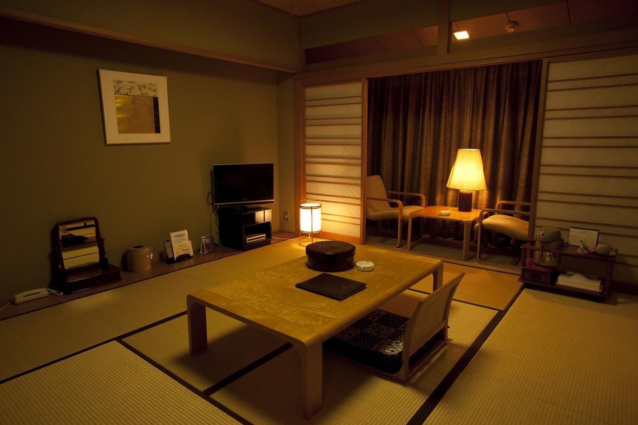 Yuzawa Grand Hotel Yuzawa (Akita) Exterior foto